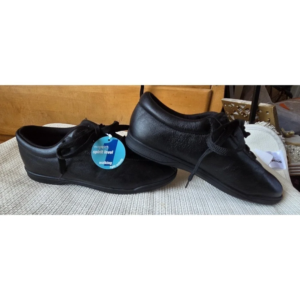 EASY SPIRIT ~ AP1 Anti-Gravity Women's  Black Leather Walking Shoes Sz